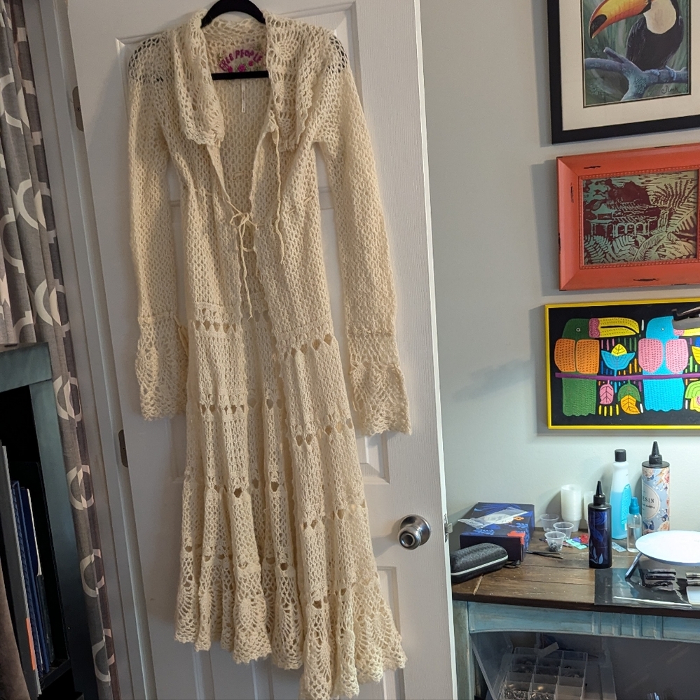 Gorgeous Free People Cream Crochet Duster